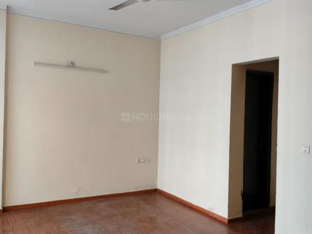 3.5 BHK Apartment in Sector 76 for rent Noida. The reference number is 20611344