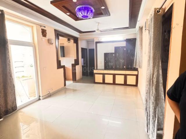 3.5 BHK Apartment in Sector 76 for rent Noida. The reference number is 20634022