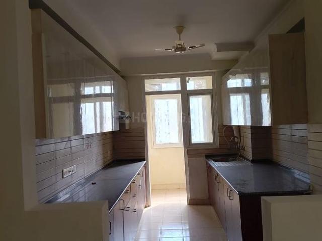 3.5 BHK Apartment in Sector 76 for rent Noida. The reference number is 20640143