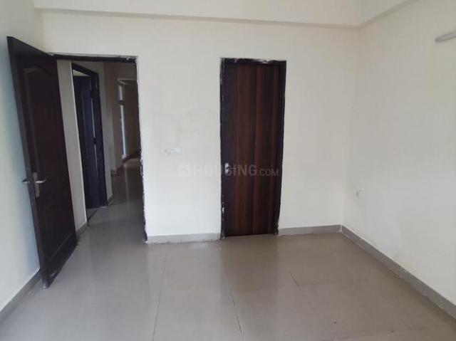3.5 BHK Apartment in Sector 76 for rent Noida. The reference number is 20898530