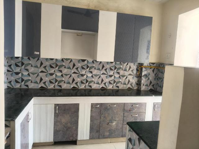 3.5 BHK Apartment in Sector 76 for rent Noida. The reference number is 20928357