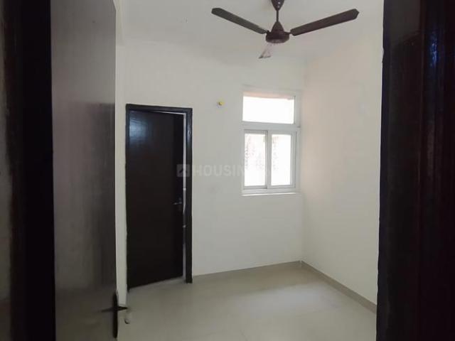 3.5 BHK Apartment in Sector 76 for rent Noida. The reference number is 20106279