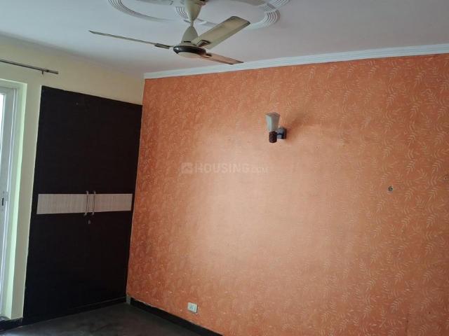 3.5 BHK Apartment in Sector 76 for rent Noida. The reference number is 20207492