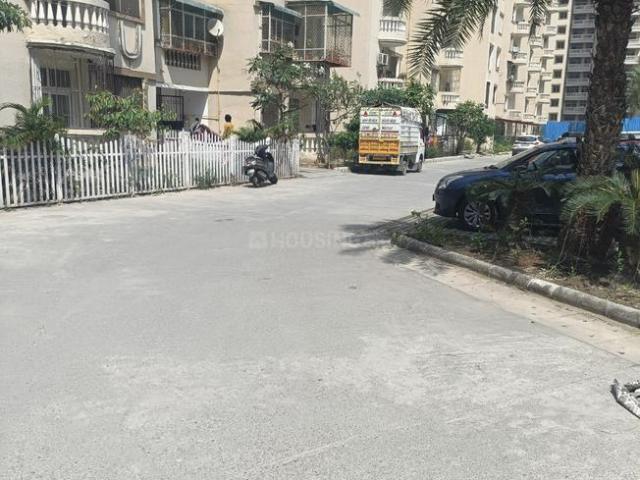 3.5 BHK Apartment in Sector 76 for rent Noida. The reference number is 20238681