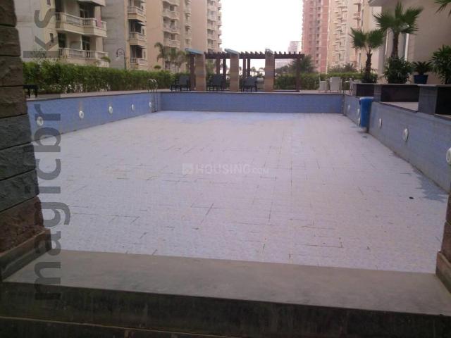 3.5 BHK Apartment in Sector 76 for resale Noida. The reference number is 17456757