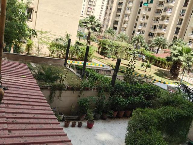 3.5 BHK Apartment in Sector 76 for resale Noida. The reference number is 19963980