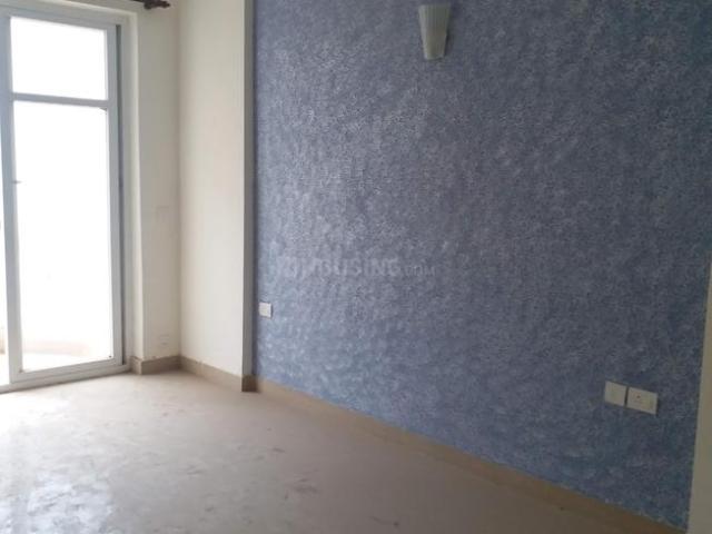 3.5 BHK Apartment in Sector 76 for resale Noida. The reference number is 20649613