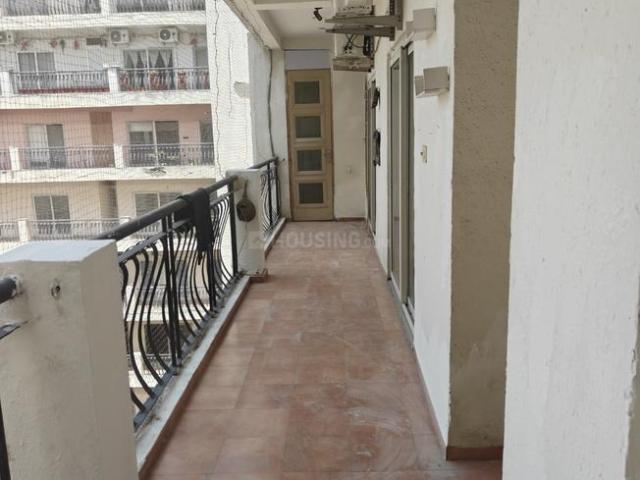 3.5 BHK Apartment in Sector 77 for rent Noida. The reference number is 20354097