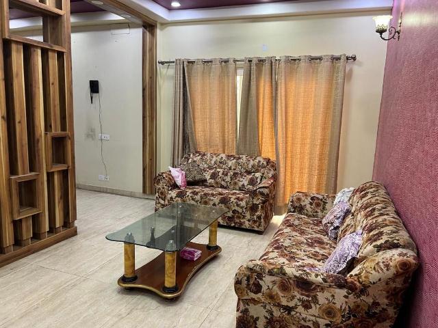 3.5 BHK Apartment in Sector 77 for rent Noida. The reference number is 20374745