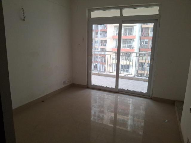 3.5 BHK Apartment in Sector 77 for resale Faridabad. The reference number is 19903230