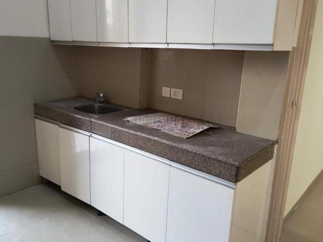 3.5 BHK Apartment in Sector 77 for resale Gurgaon. The reference number is 19851600