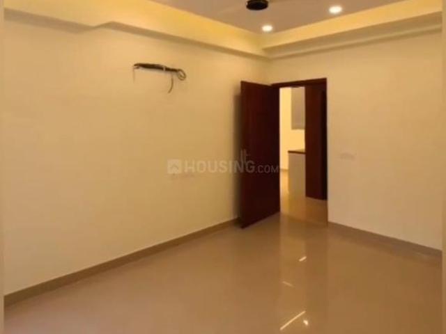 3.5 BHK Apartment in Sector 77 for resale Noida. The reference number is 20982552