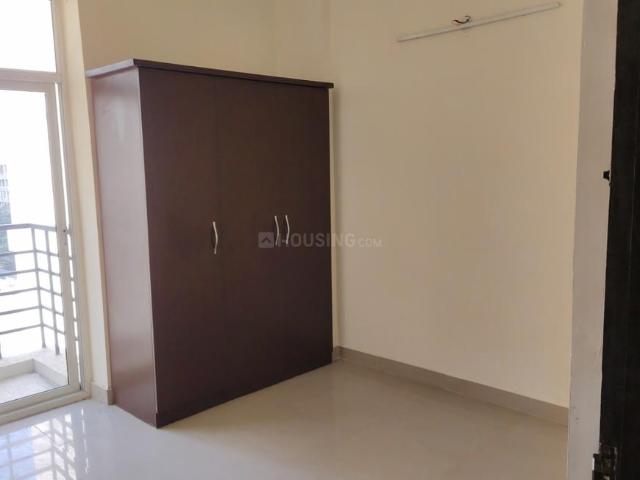3.5 BHK Apartment in Sector 78 for rent Noida. The reference number is 19458160