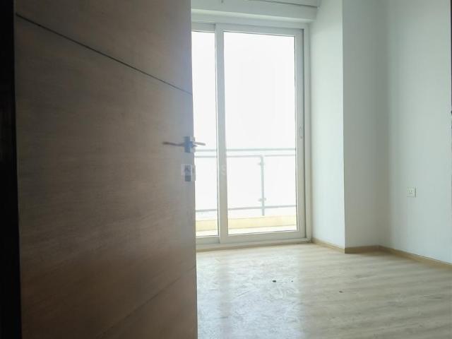 3.5 BHK Apartment in Sector 78 for rent Noida. The reference number is 19976542