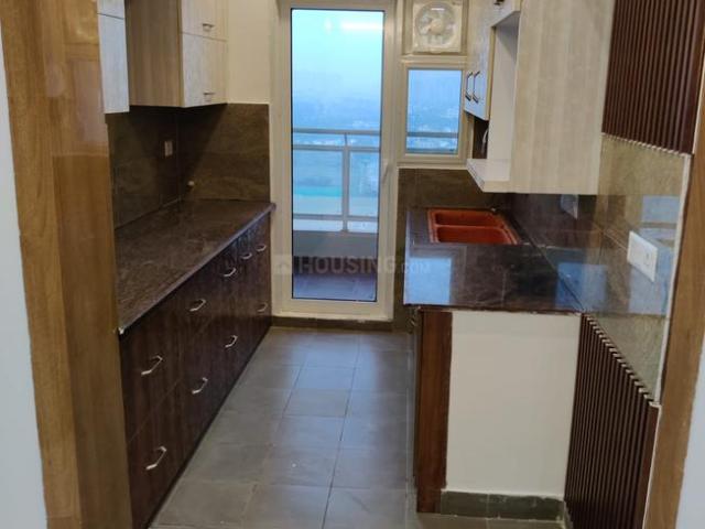 3.5 BHK Apartment in Sector 79 for rent Noida. The reference number is 20955226