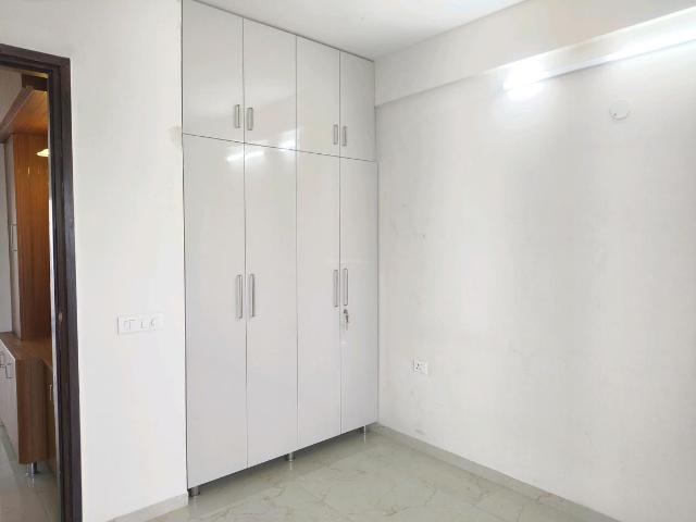 3.5 BHK Apartment in Sector 89 for rent Gurgaon. The reference number is 19983288
