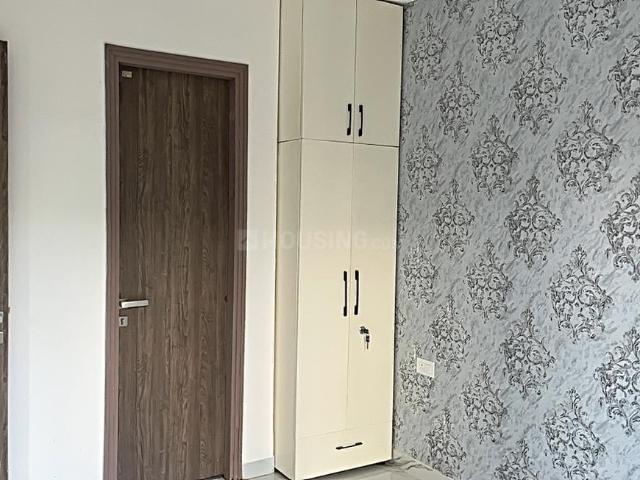3.5 BHK Apartment in Sector 89 for rent Gurgaon. The reference number is 20005573
