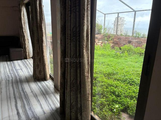 3.5 BHK Duplex in Bandra West for rent Mumbai. The reference number is 20743897
