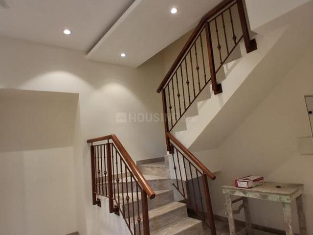 3.5 BHK Duplex in Parel for resale Mumbai. The reference number is 20004966
