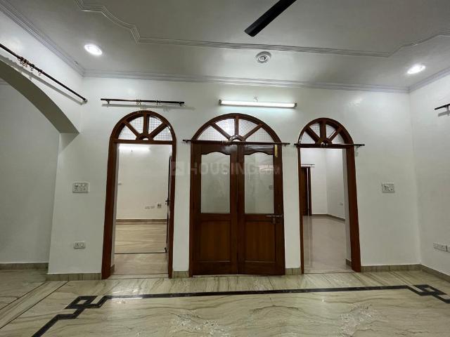 3.5 BHK Independent Builder Floor in Gomti Nagar for rent Lucknow. The reference number is 20753103