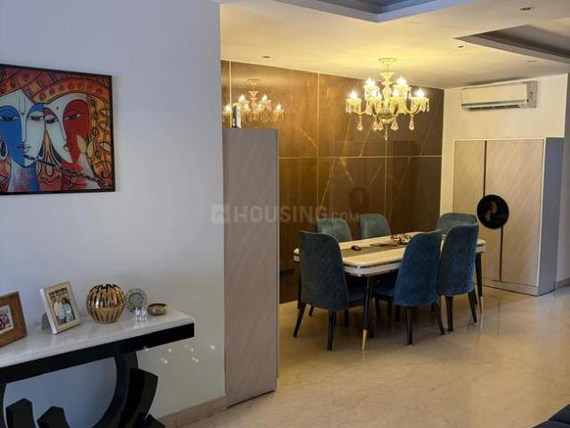 3.5 BHK Independent Builder Floor in DLF Phase 1 for resale Gurgaon. The reference number is 20615699