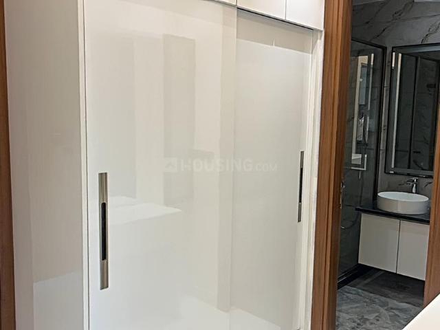 3.5 BHK Independent Builder Floor in DLF Phase 2 for rent Gurgaon. The reference number is 20193011