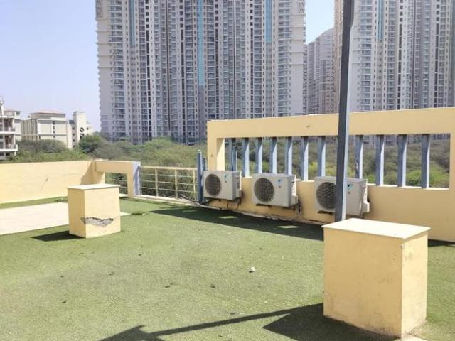 3.5 BHK Independent Builder Floor in DLF Phase 2 for rent Gurgaon. The reference number is 20819941