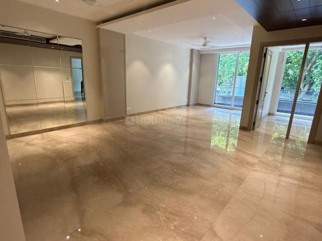 3.5 BHK Independent Builder Floor in DLF Phase 4 for rent Gurgaon. The reference number is 19592775