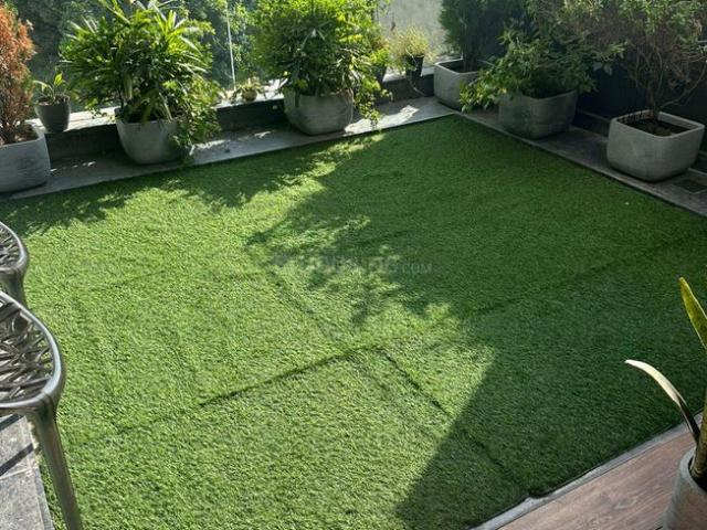 3.5 BHK Independent Builder Floor in DLF Phase 4 for rent Gurgaon. The reference number is 19686087
