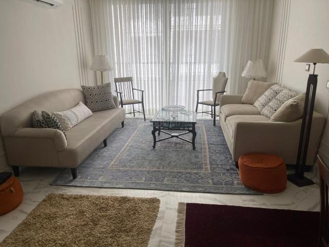 3.5 BHK Independent Builder Floor in DLF Phase 5 for rent Gurgaon. The reference number is 19771620