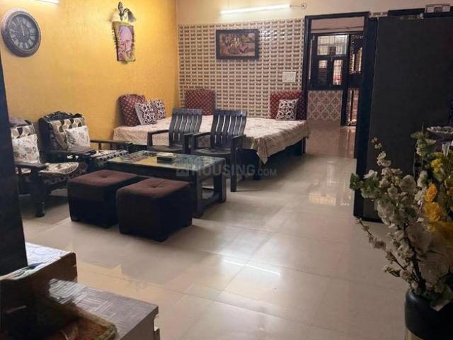 3.5 BHK Independent Builder Floor in Dwarka Mor for resale New Delhi. The reference number is 20383908