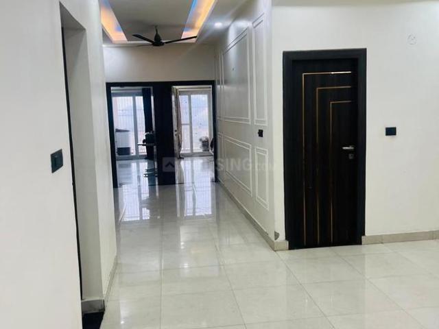 3.5 BHK Independent Builder Floor in Sector 117 for rent Noida. The reference number is 19263327