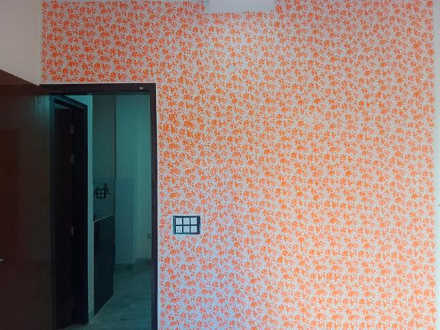 3.5 BHK Independent Builder Floor in Sector 22 Rohini for resale North West Delhi. The reference number is 16806574