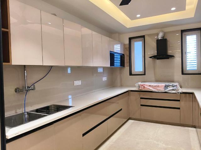 3.5 BHK Independent Builder Floor in Sector 57 for rent Gurgaon. The reference number is 18405217
