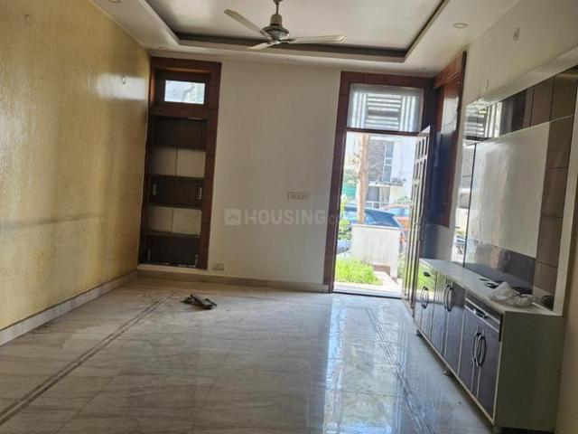 3.5 BHK Independent Builder Floor in Sector 82 for resale Gurgaon. The reference number is 20041071