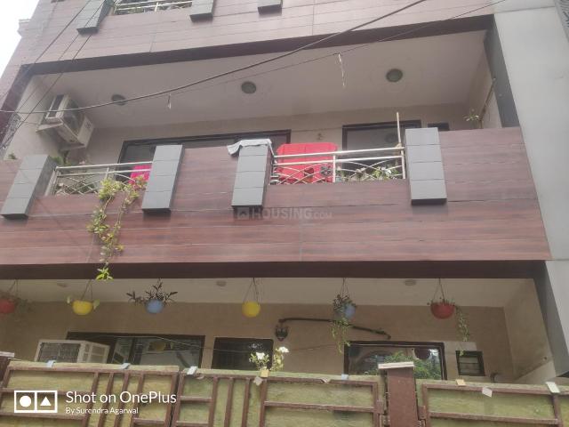3.5 BHK Independent Builder Floor in Shastri Nagar for resale Ghaziabad. The reference number is 19739544