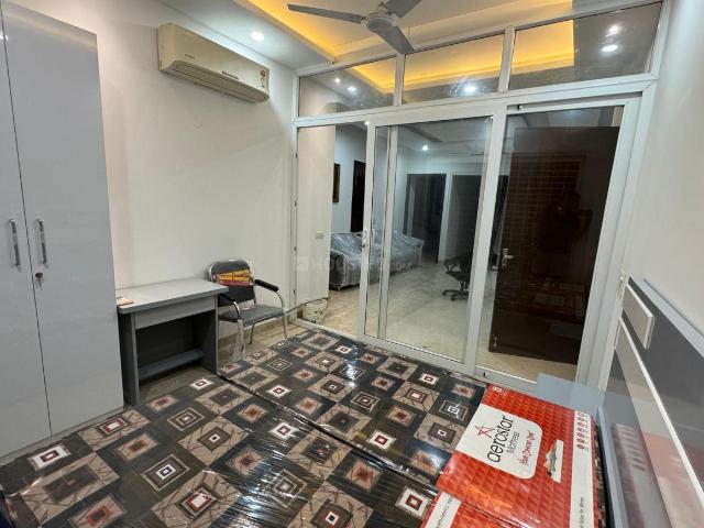 3.5 BHK Independent Builder Floor in Sushant Lok Phase 1 for rent Gurgaon. The reference number is 19694216