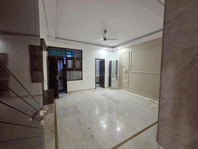 3.5 BHK Independent Builder Floor in Patel Nagar for resale Delhi Central. The reference number is 16632378