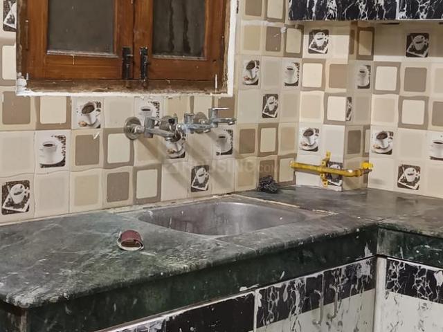 3.5 BHK Independent Builder Floor in Paschim Vihar for rent New Delhi. The reference number is 20749512