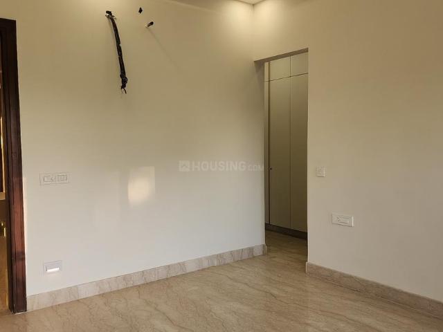 3 BHK Independent Builder Floor in Punjabi Bagh for resale New Delhi. The reference number is 19910397