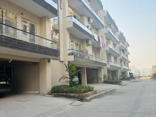 3.5 BHK Independent Builder Floor in Ramgarh Bhudda for resale Zirakpur. The reference number is 20127719