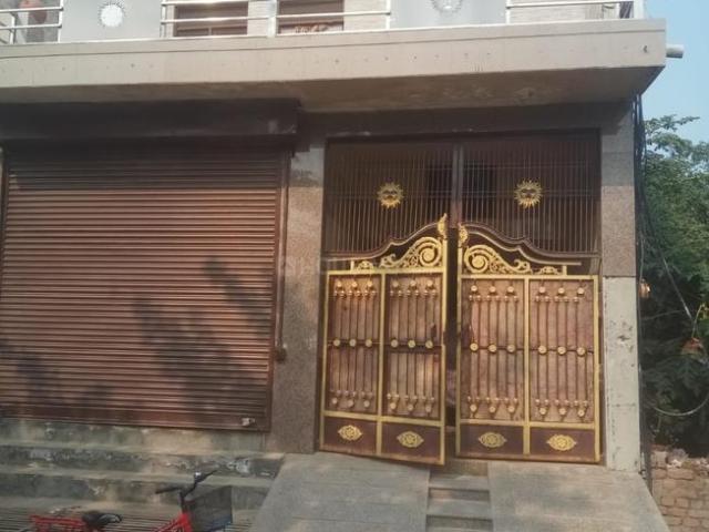 3.5 BHK Independent House in Mathura Cantonment for rent Mathura. The reference number is 20933396