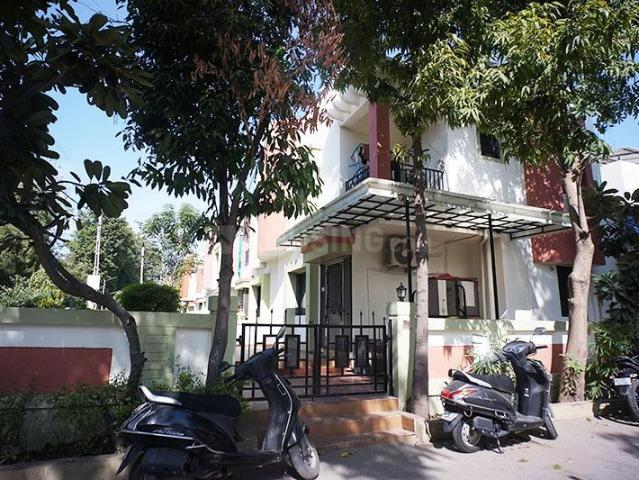 3.5 BHK Independent House in Ghuma for resale Ahmedabad. The reference number is 20430601