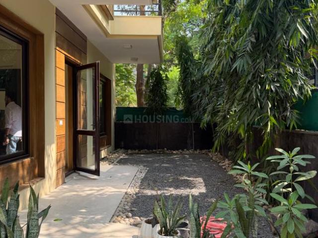 3.5 BHK Independent House in Sushant Lok Phase 1 for rent Gurgaon. The reference number is 20390558