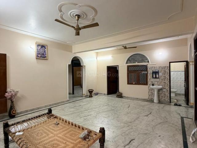 3.5 BHK Independent House in Sector 49 for rent Noida. The reference number is 20252154