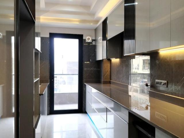 3.5 BHK Independent House in Sector 7 for resale Gurgaon. The reference number is 19302072