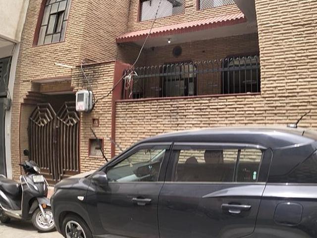 3.5 BHK Independent House in Sector 7 for resale Gurgaon. The reference number is 20604801
