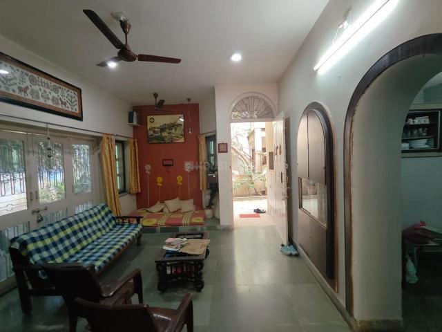 3.5 BHK Independent House in Thaltej for resale Ahmedabad. The reference number is 19741759