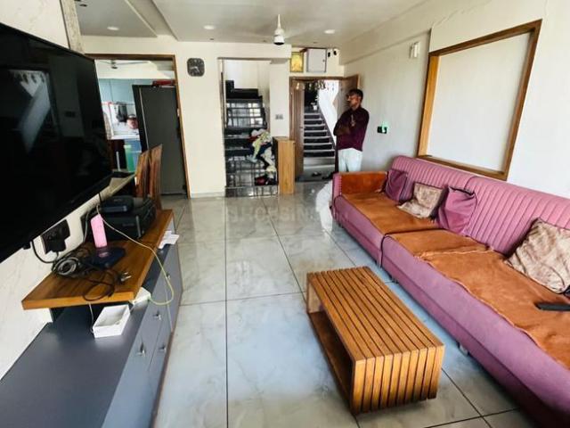 3.5 BHK Penthouse in Vastrapur for rent Ahmedabad. The reference number is 20148880