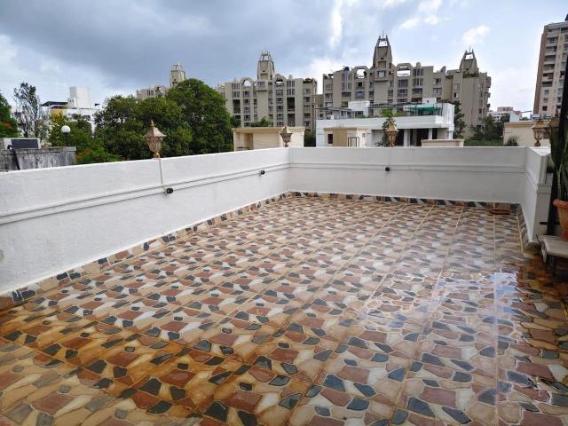 3.5 BHK Penthouse in Kalyani Nagar for resale Pune. The reference number is 20504844